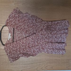 Red and white floral blouse Size: M